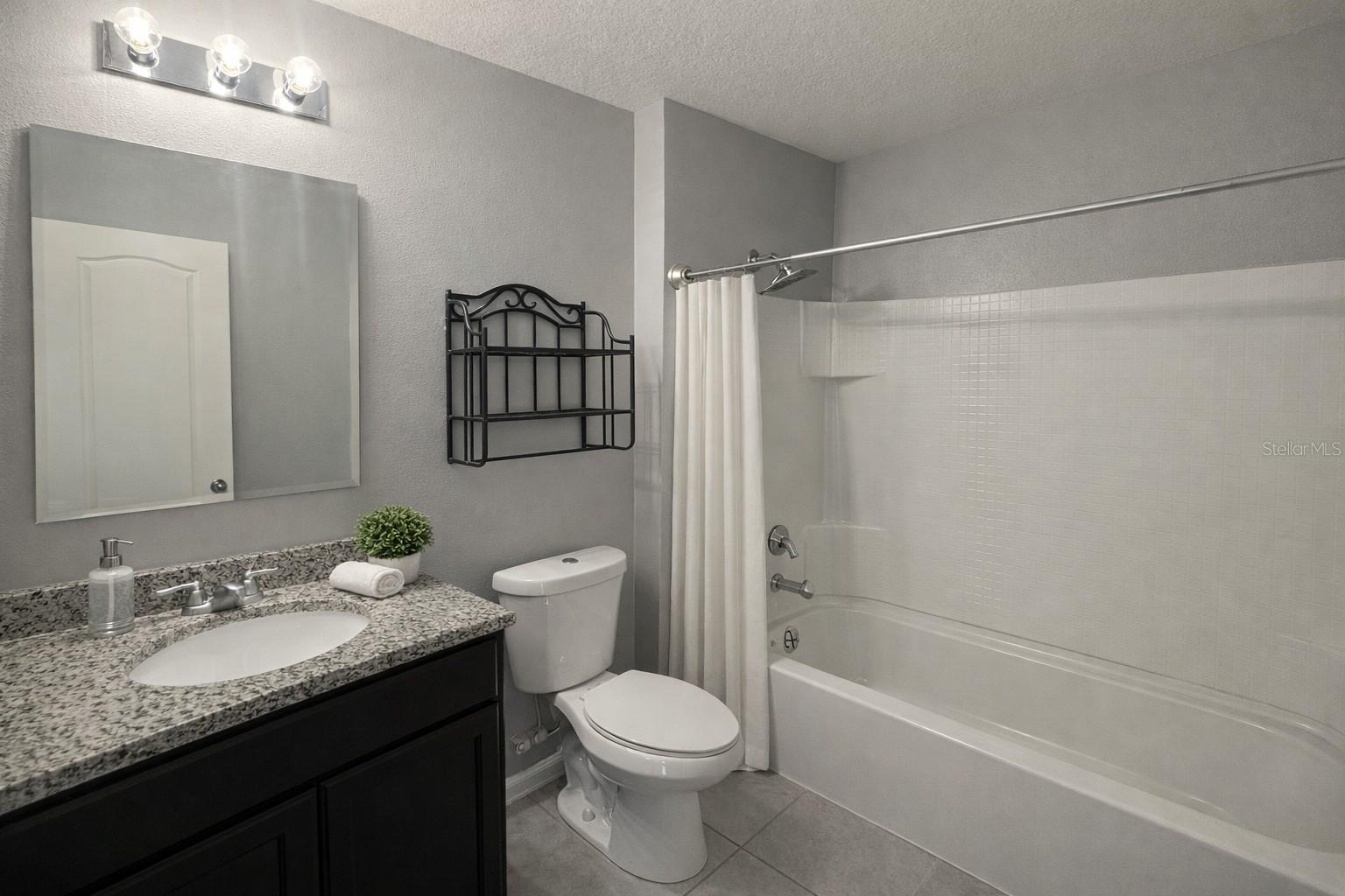 SU83MMERVIEW/WOLF CRK RDG PH 2 - Residential