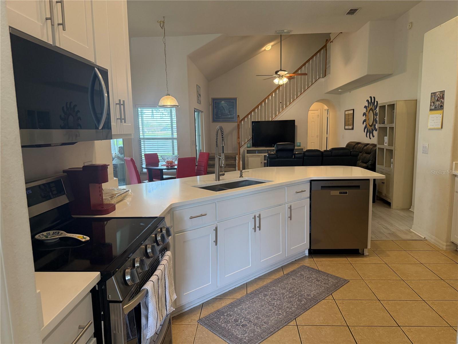 1043 CHAMBERLIN TRAIL