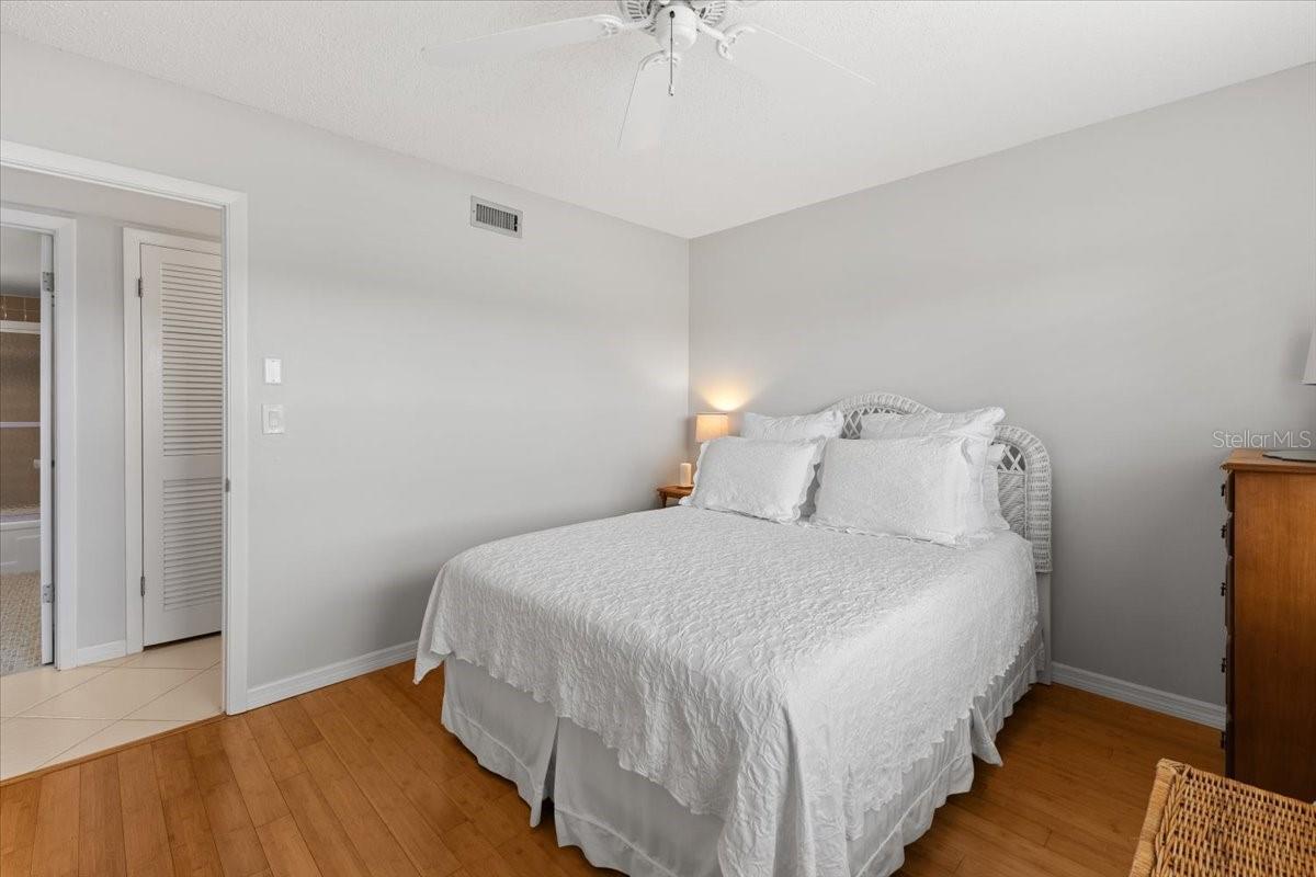 RIVERHOUSE - Residential