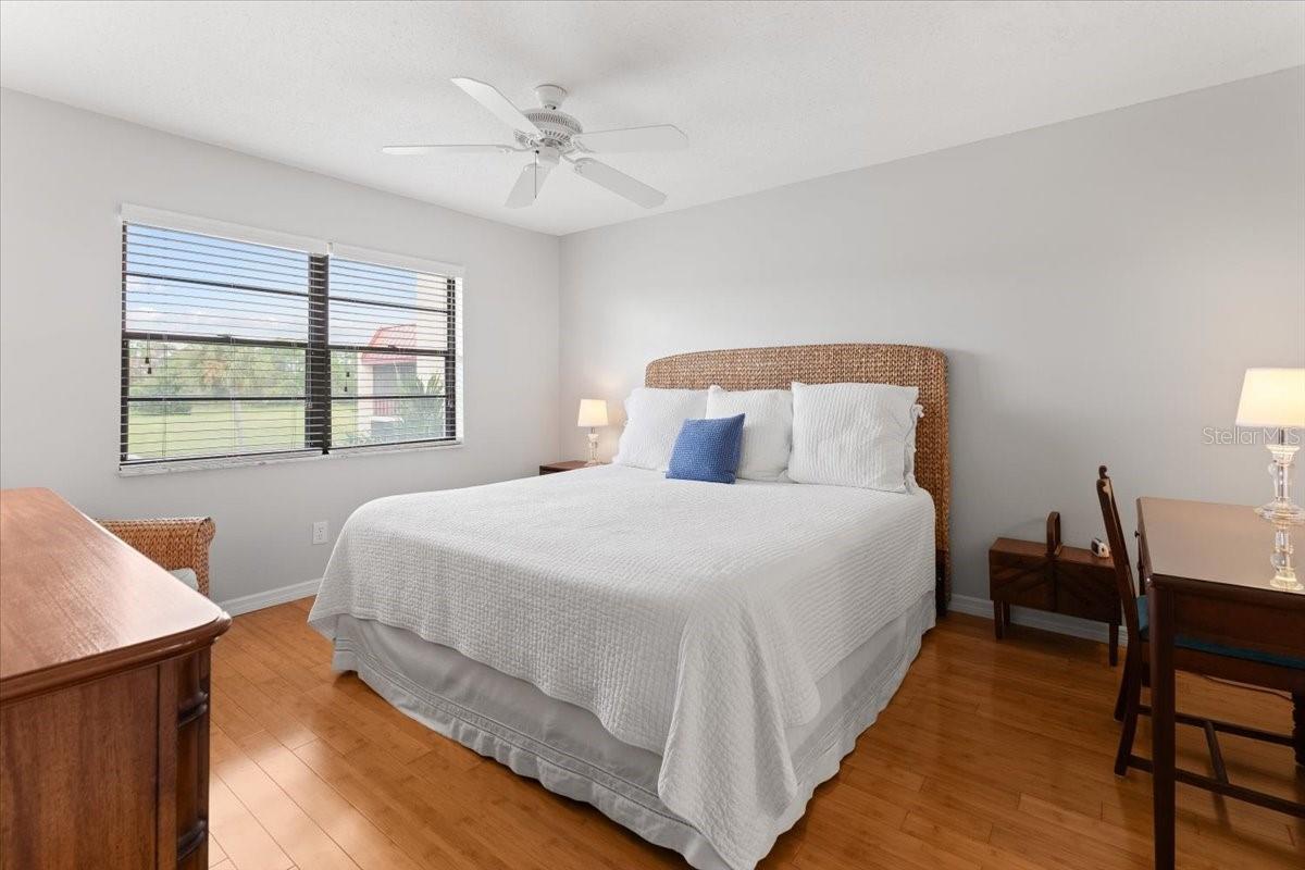 RIVERHOUSE - Residential