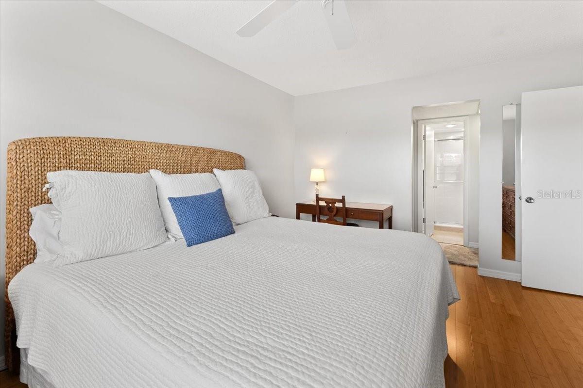 RIVERHOUSE - Residential