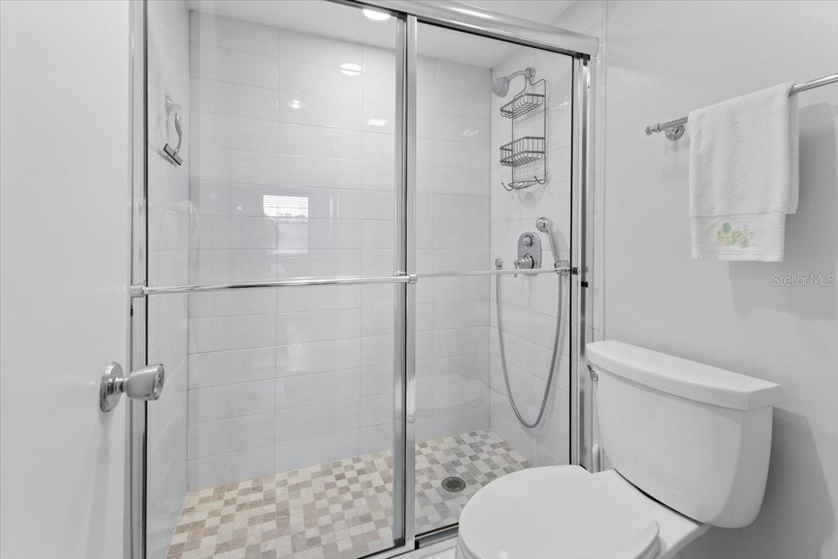 RIVERHOUSE - Residential