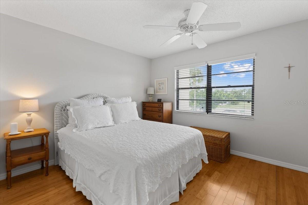 RIVERHOUSE - Residential