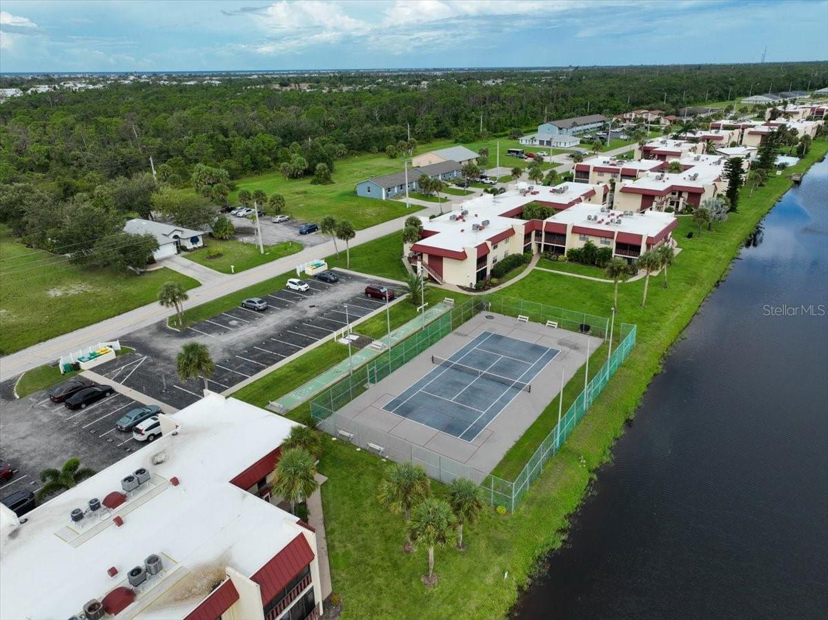 RIVERHOUSE - Residential