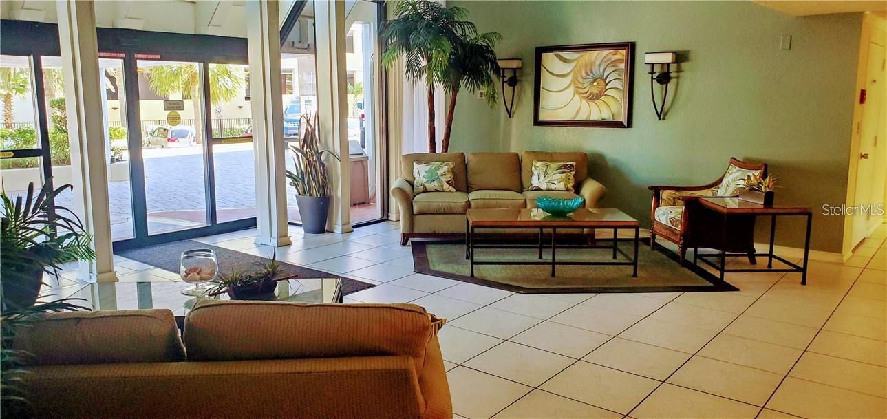 440 WEST CONDO - Residential Lease