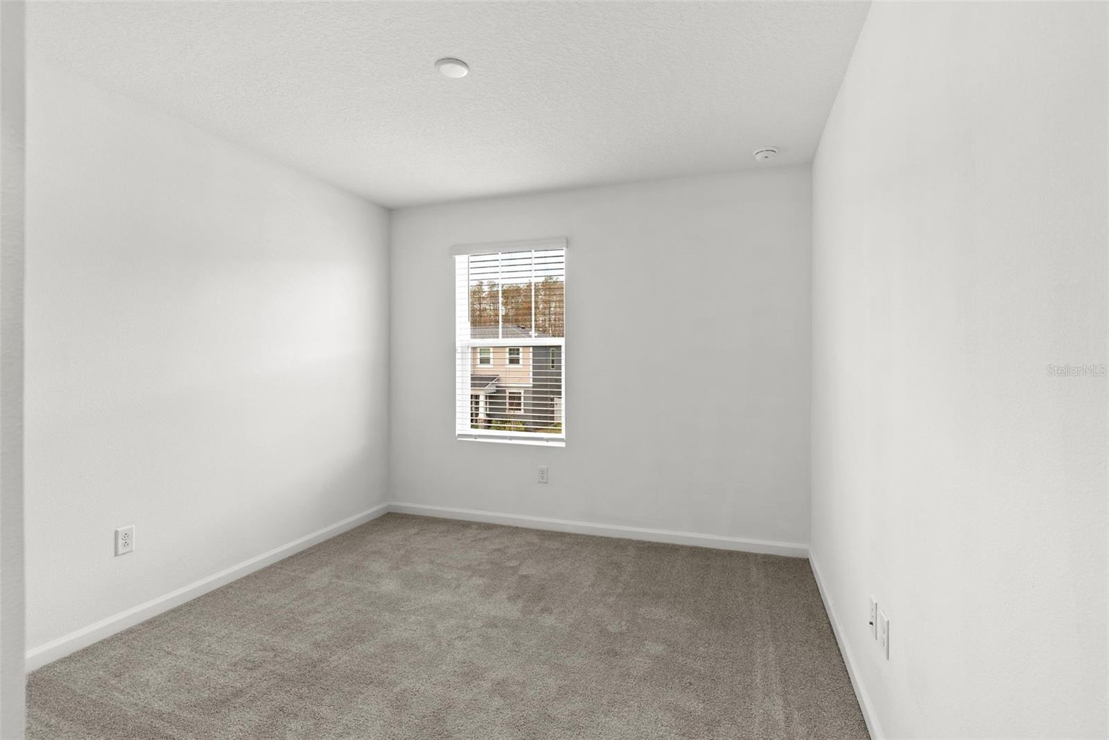 STARWOOD PH N-1C - Residential Lease