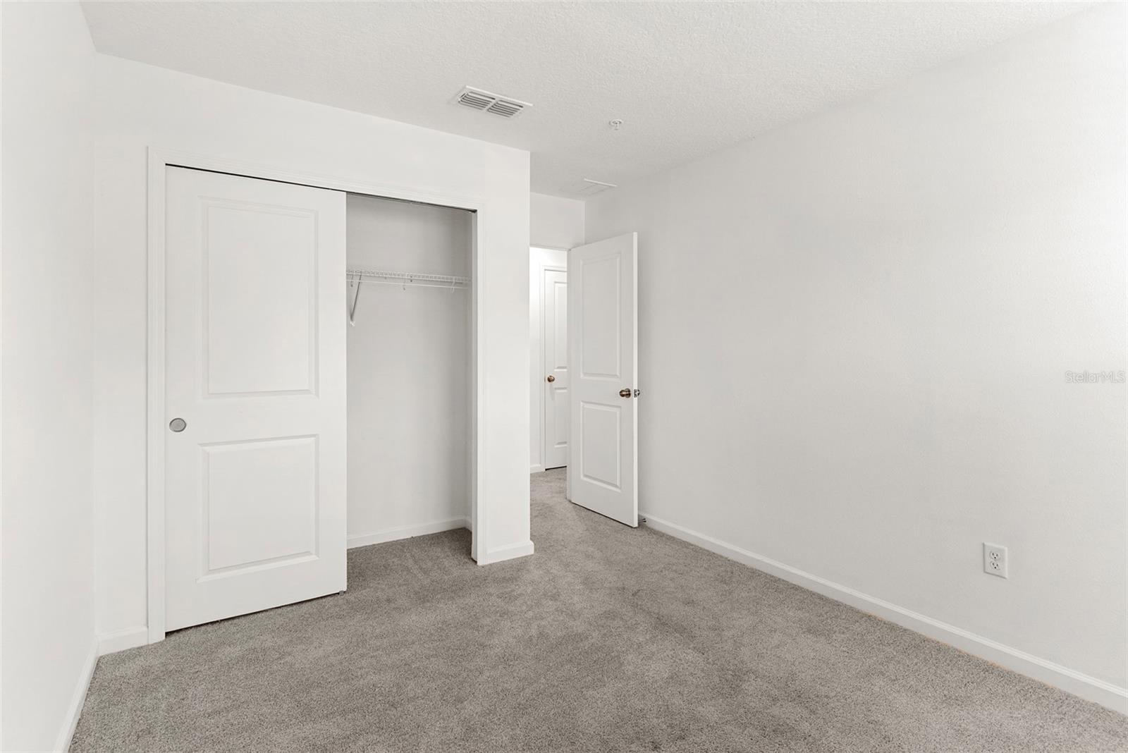 STARWOOD PH N-1C - Residential Lease