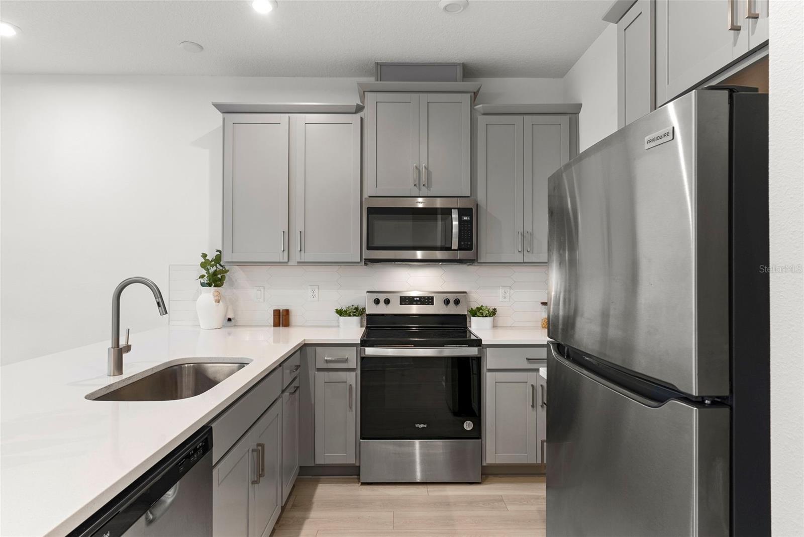 STARWOOD PH N-1C - Residential Lease