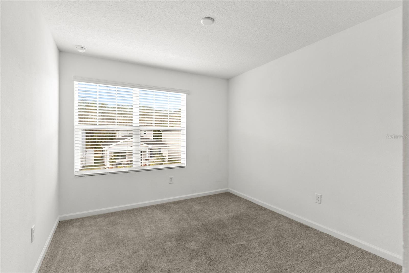 STARWOOD PH N-1C - Residential Lease