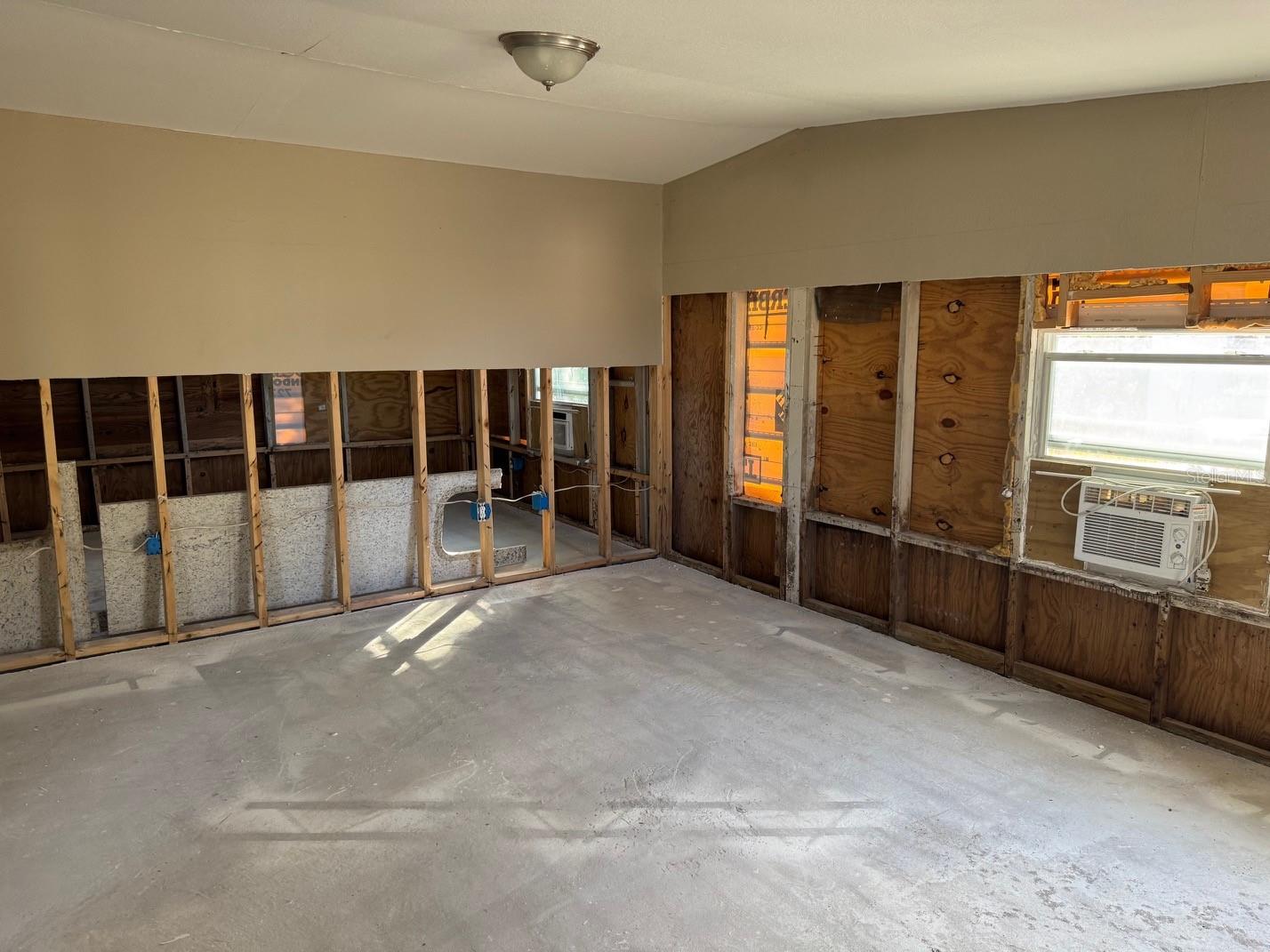 UNPLATTED - Residential