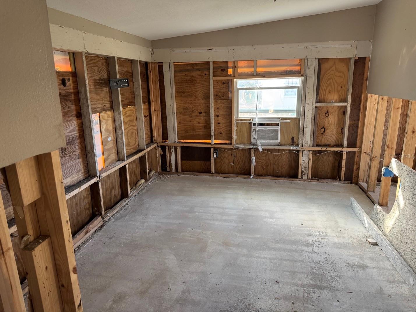 UNPLATTED - Residential