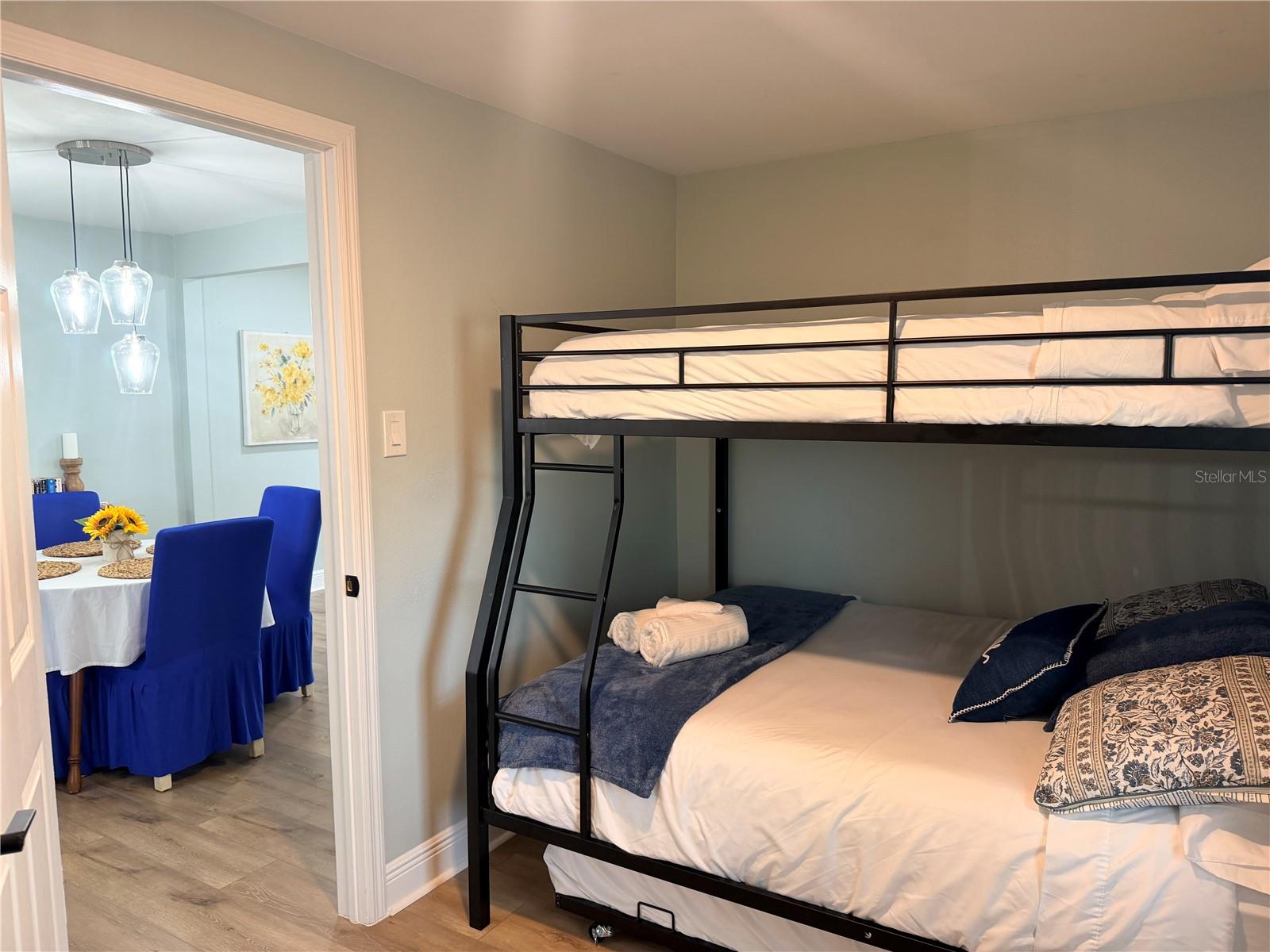 MARIE VILLA OR SAMPLES REP - Residential