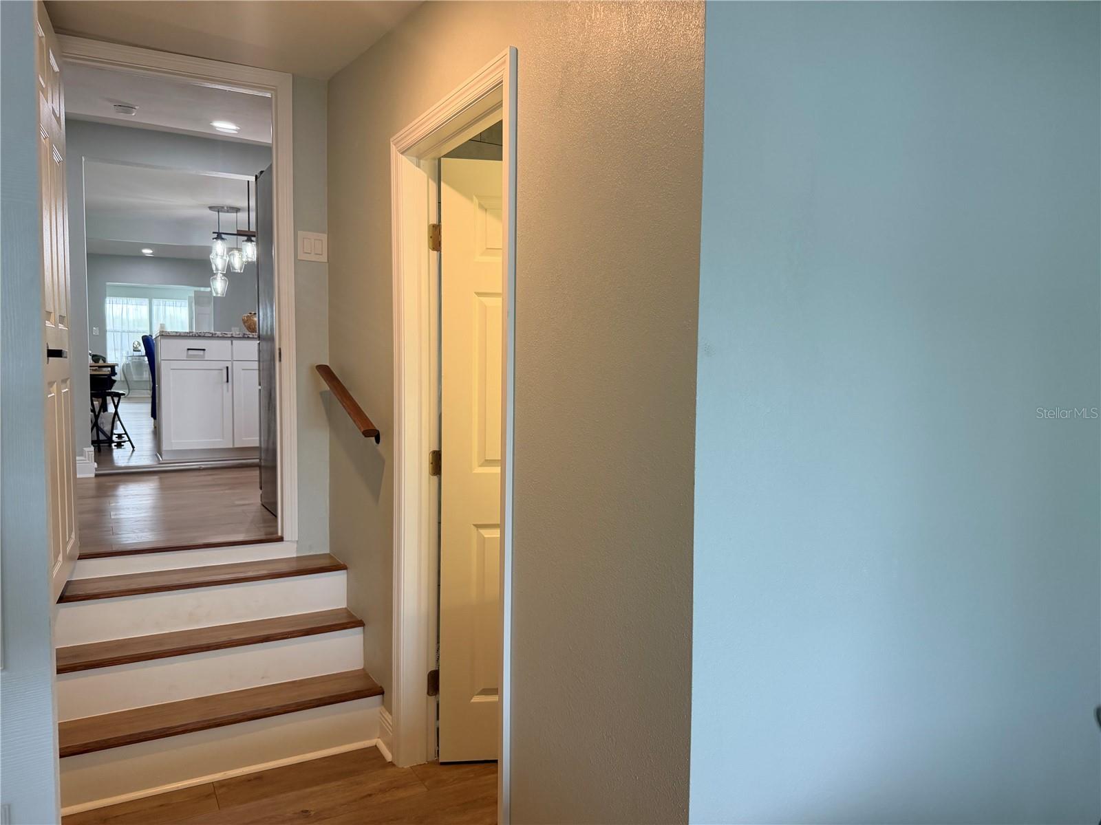 MARIE VILLA OR SAMPLES REP - Residential