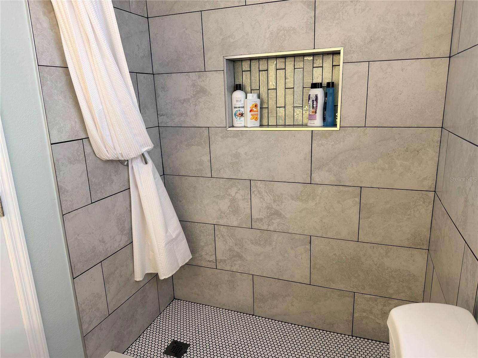 MARIE VILLA OR SAMPLES REP - Residential