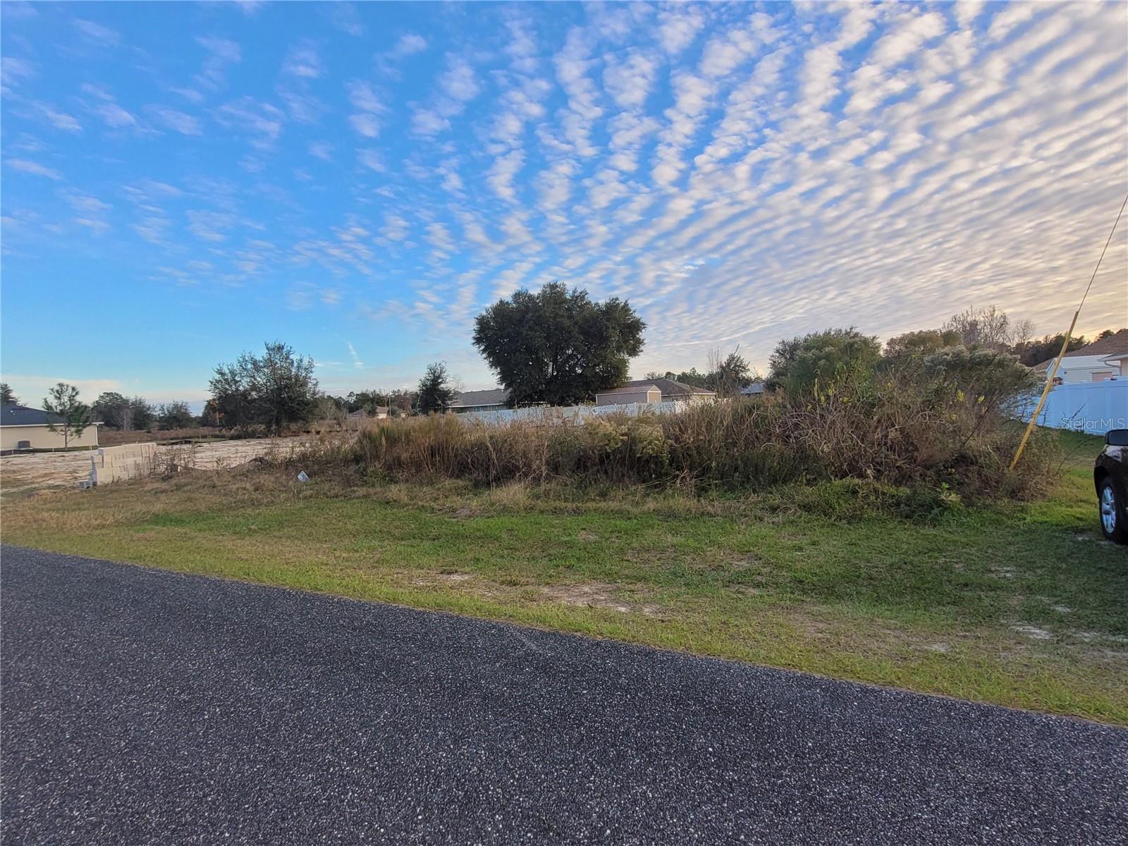 MARION OAKS UN 10 - Land