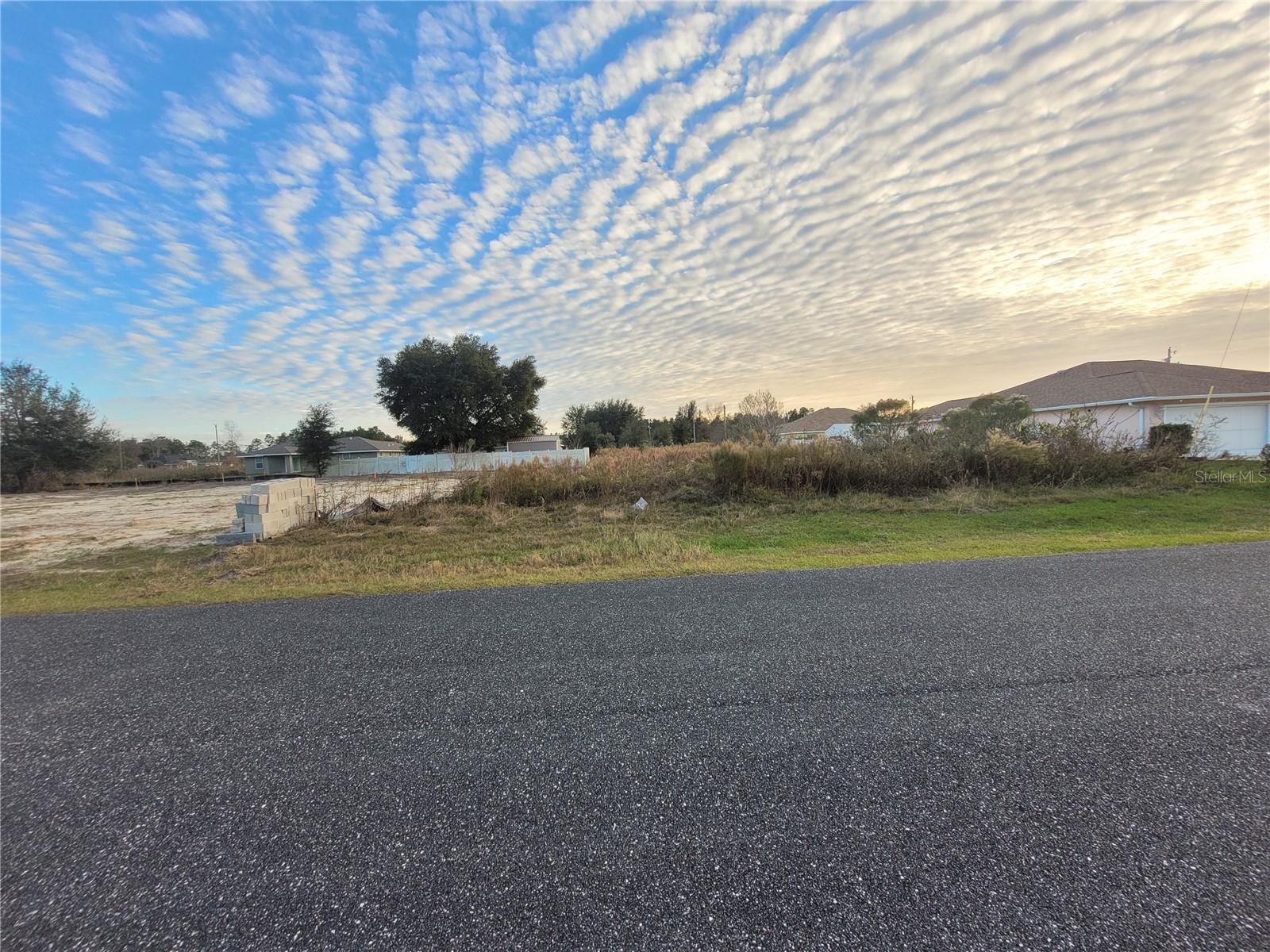 MARION OAKS UN 10 - Land