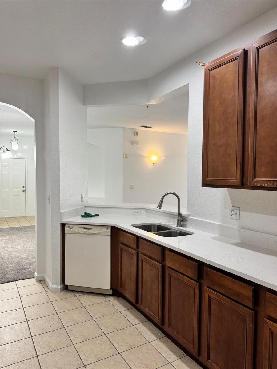 FLORA RIDGE CONDO PH 4 BLDG 8 - Residential