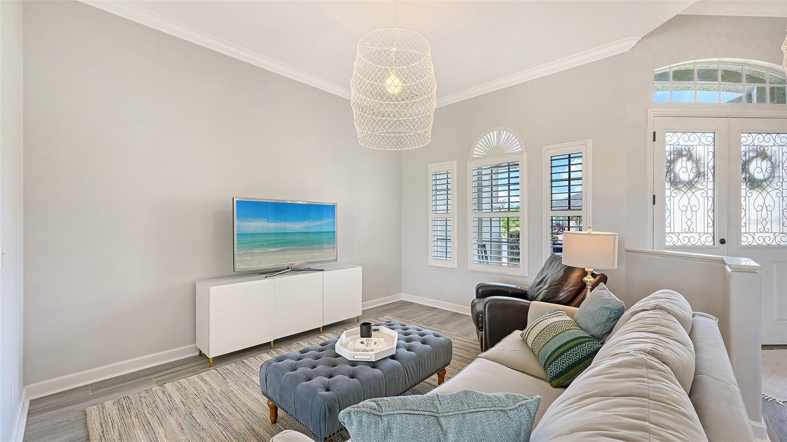 THE HAMPTONS - Residential