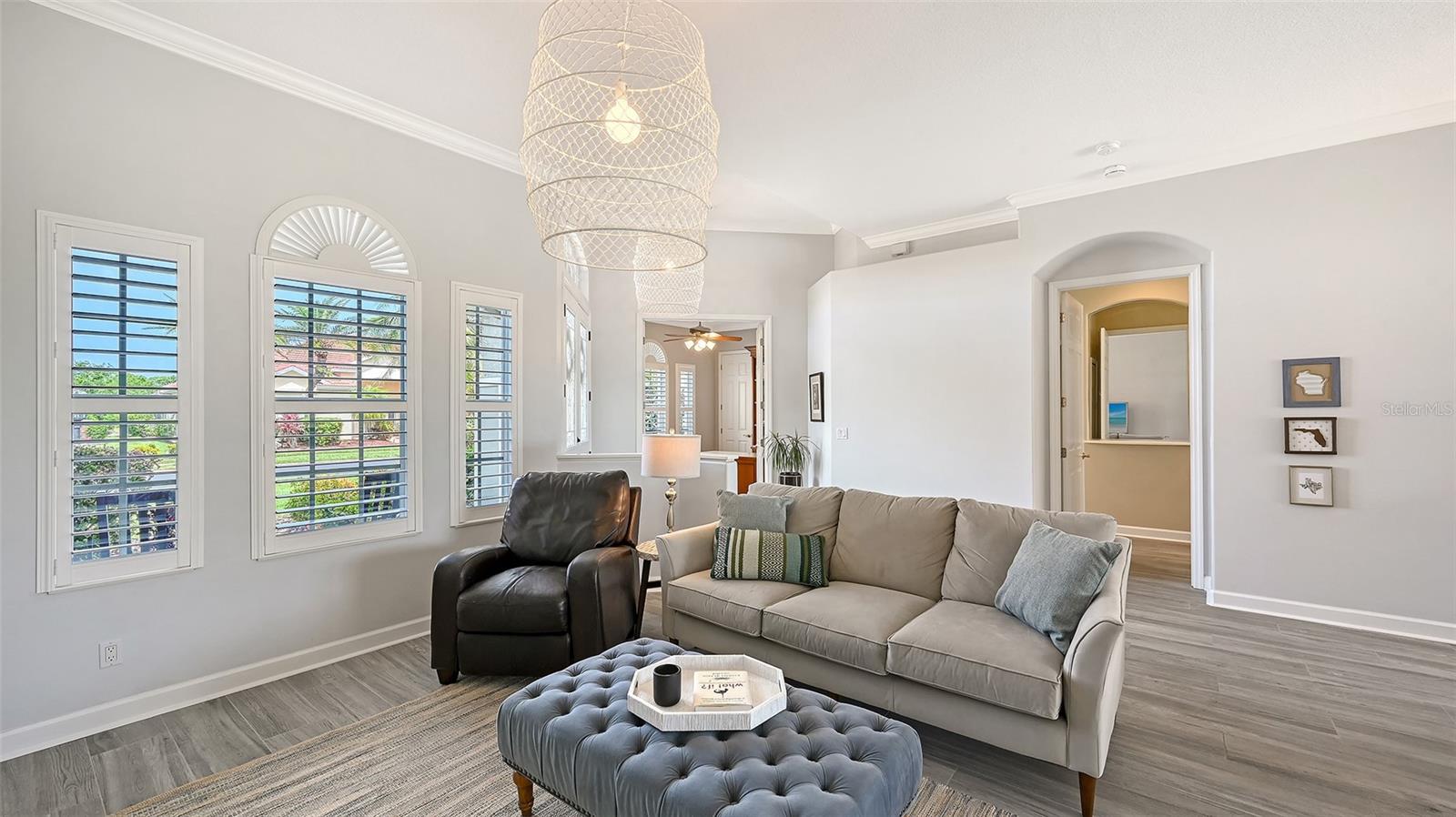 THE HAMPTONS - Residential