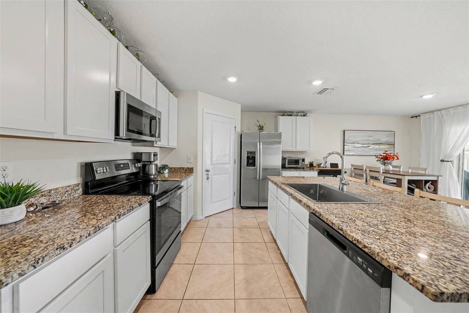 ZEPHYR LAKES SUB - Residential