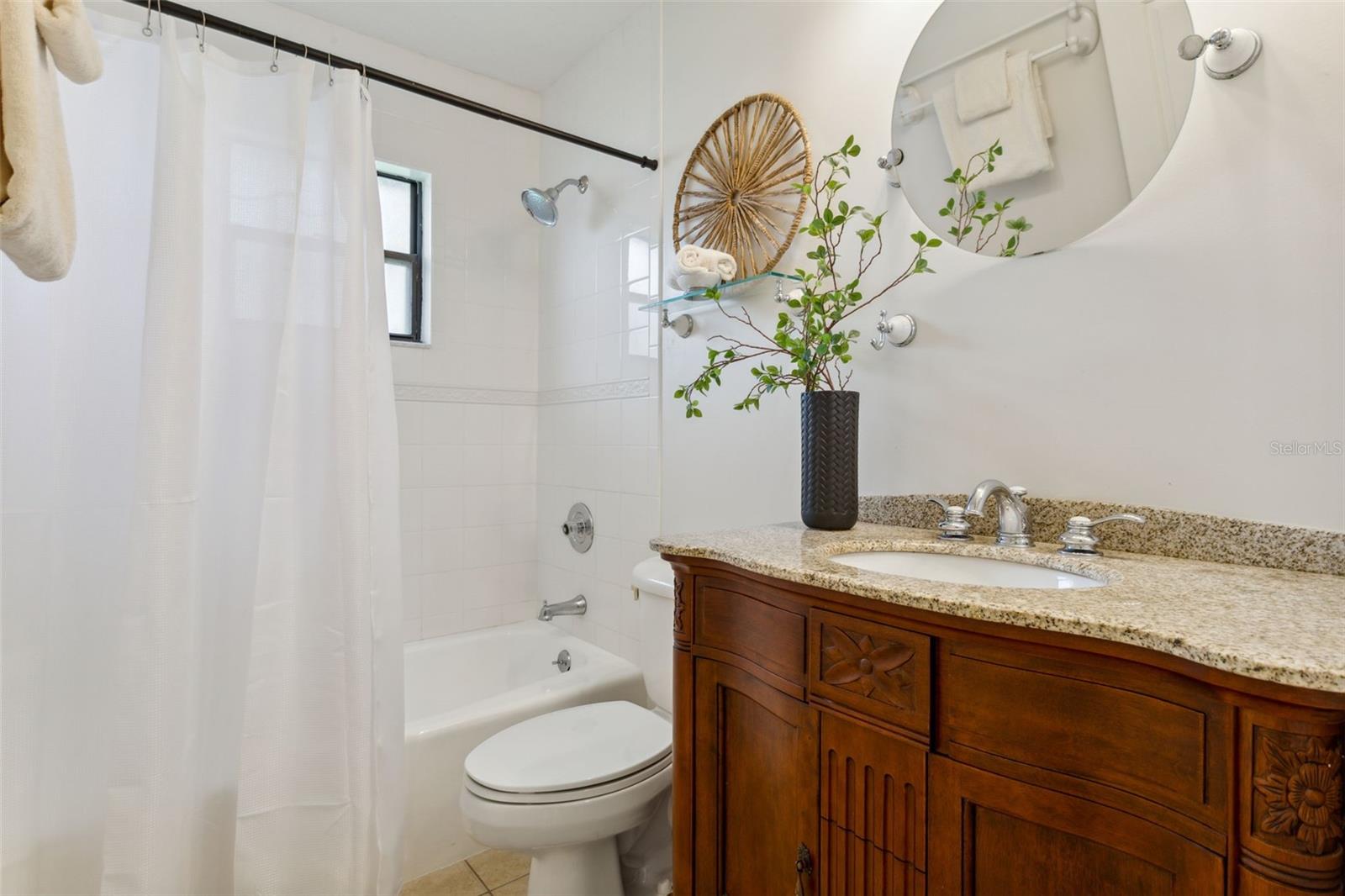 MANATEE OAKS - Residential