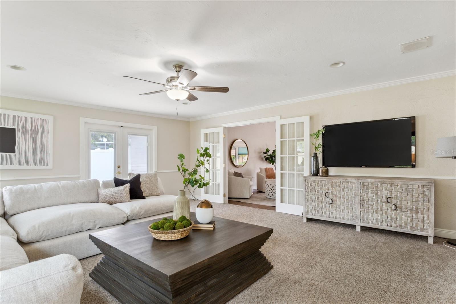 MANATEE OAKS - Residential