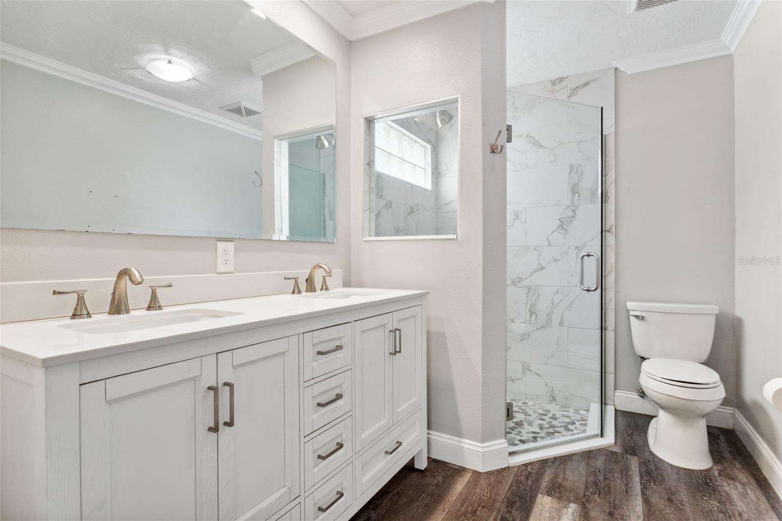 MANATEE OAKS - Residential