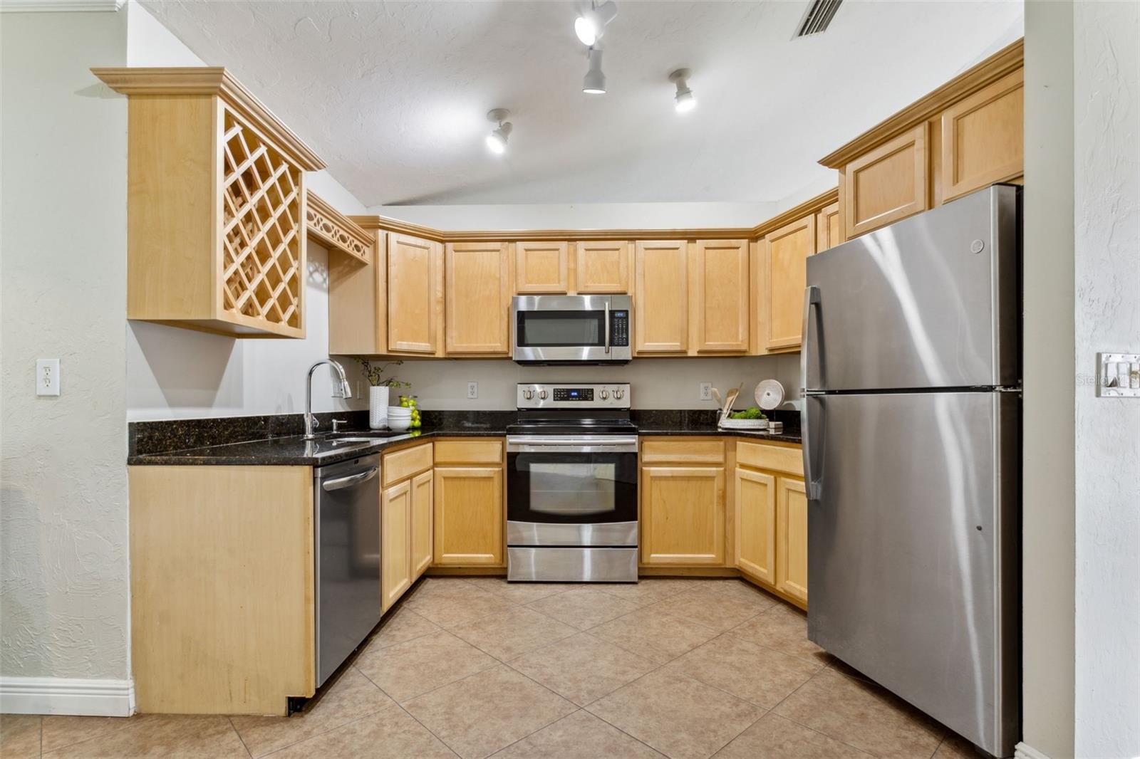 MANATEE OAKS - Residential