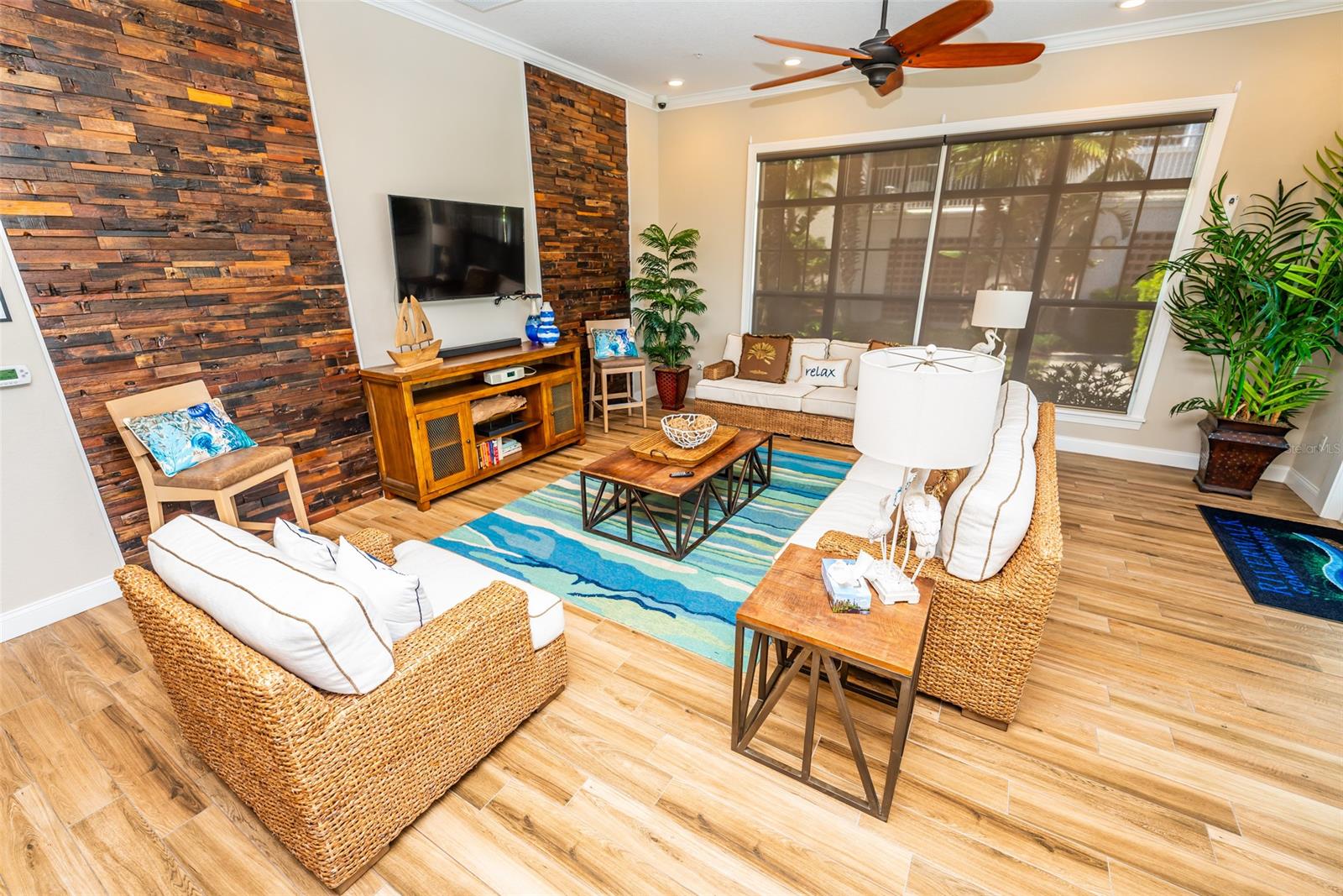 Riverwalk/Coronado Island Bldg - Residential