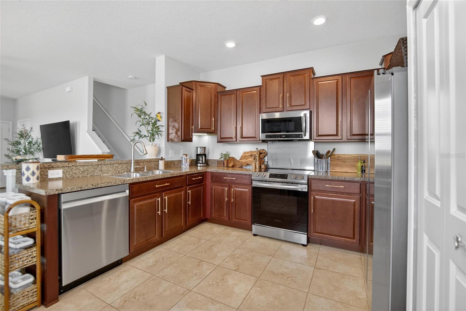 SUMMERFIELD CROSSINGS VILLAGE - Residential