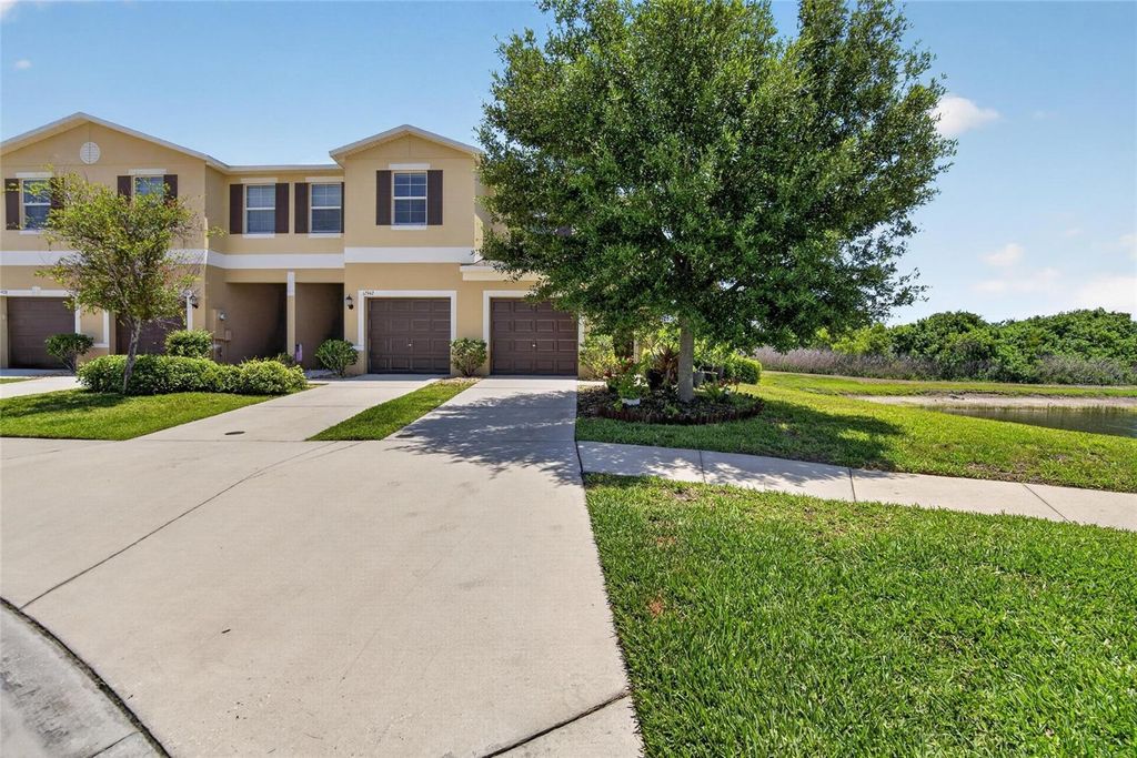 Photo of 12944 Utopia Gardens Way, Riverview, FL 33579 (MLS # TB8505004)