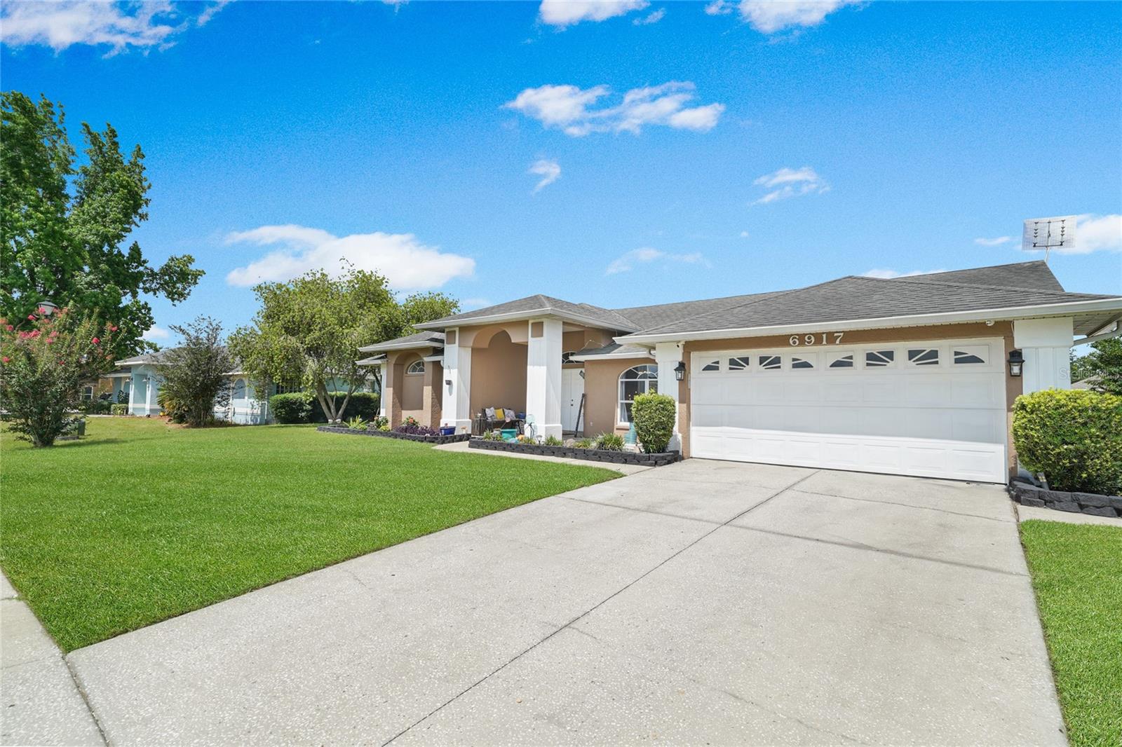 HAMPTON CHASE - Residential