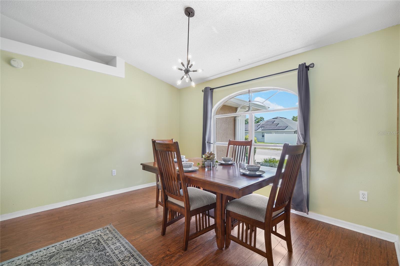 HAMPTON CHASE - Residential
