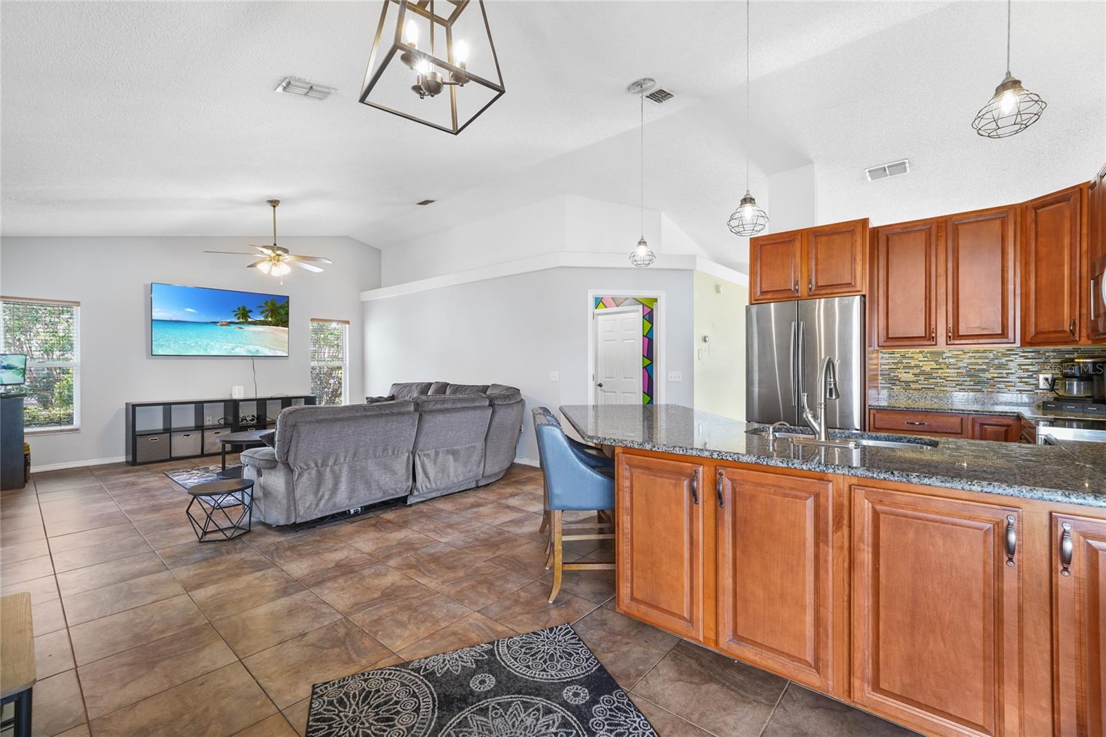 HAMPTON CHASE - Residential