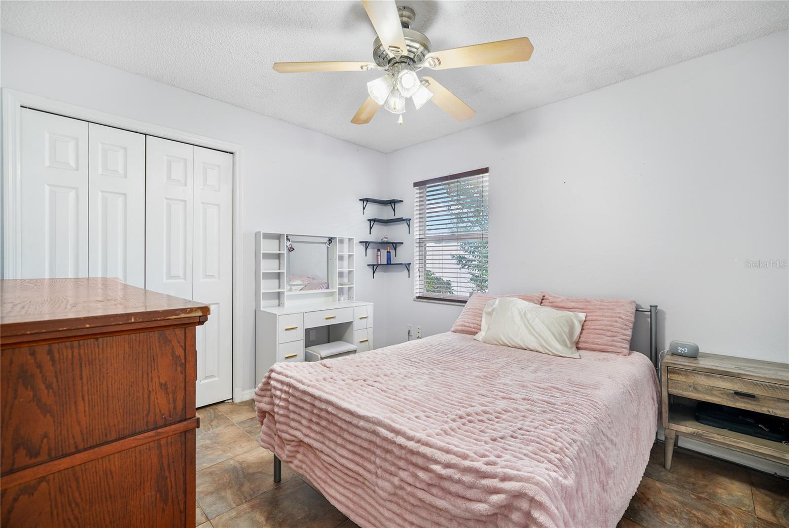 HAMPTON CHASE - Residential
