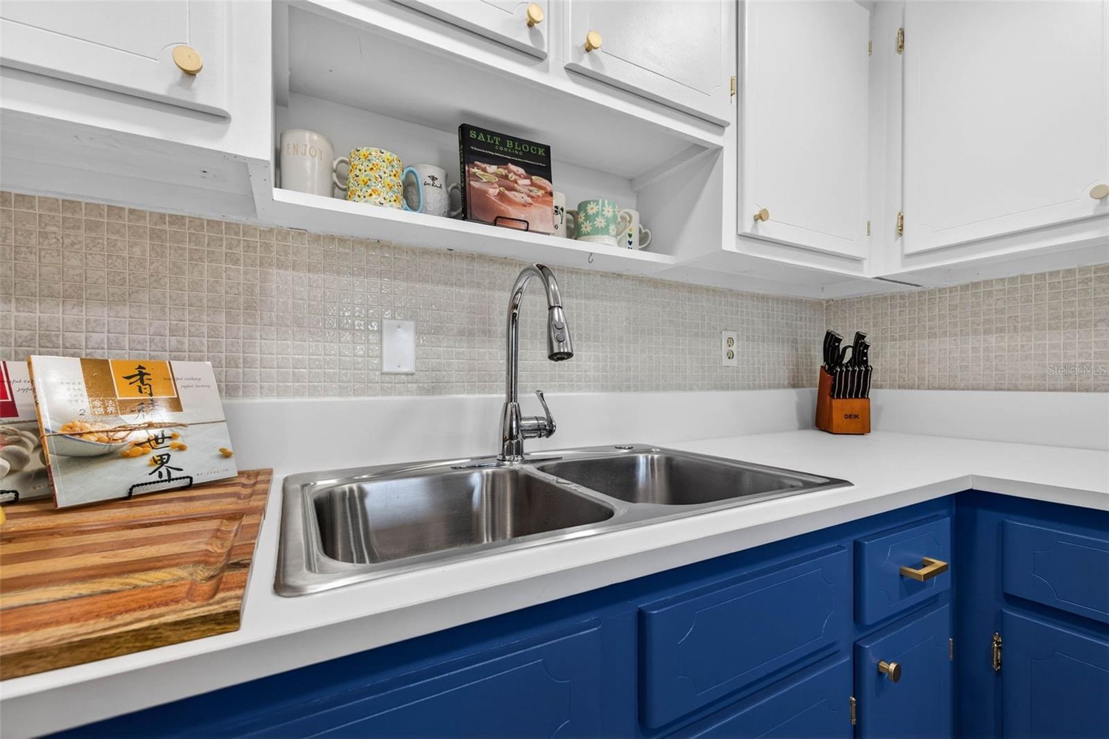 WINSTON GATEWAY ASSOC INC CONDO - Residential