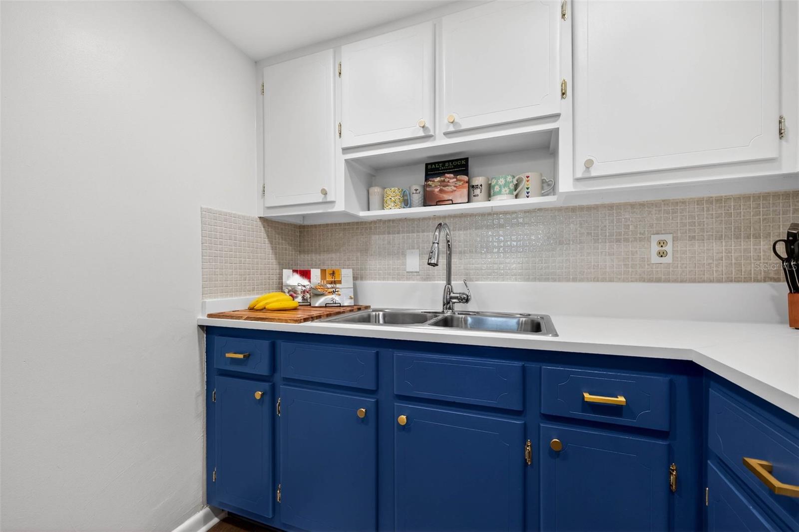 WINSTON GATEWAY ASSOC INC CONDO - Residential