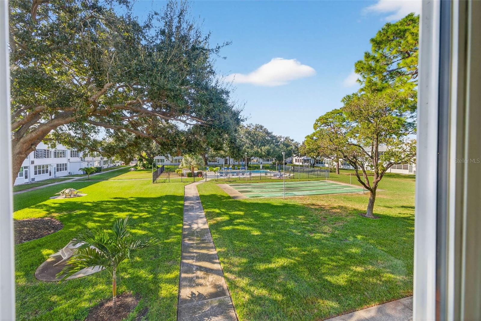 WINSTON GATEWAY ASSOC INC CONDO - Residential