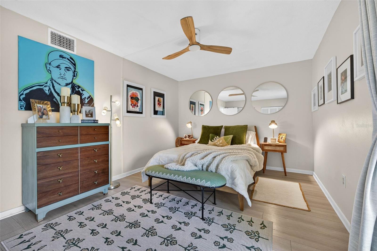 WINSTON GATEWAY ASSOC INC CONDO - Residential