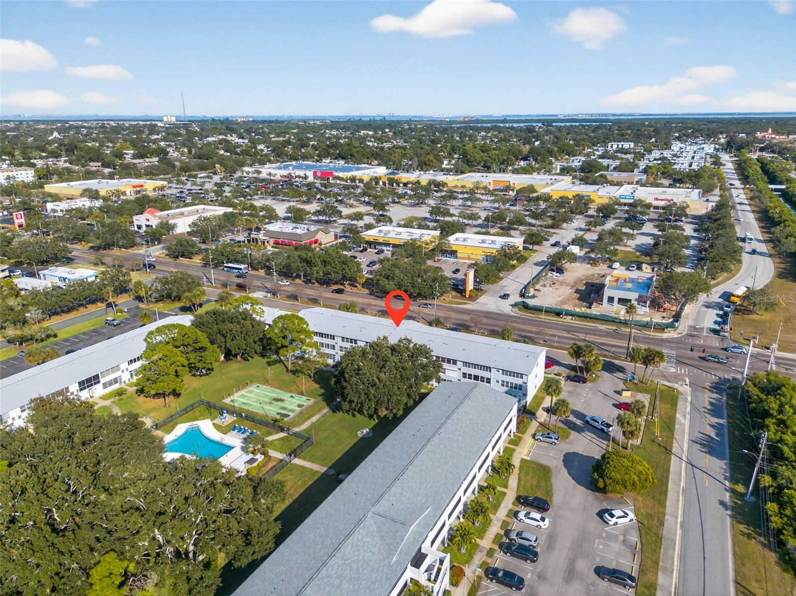 WINSTON GATEWAY ASSOC INC CONDO - Residential