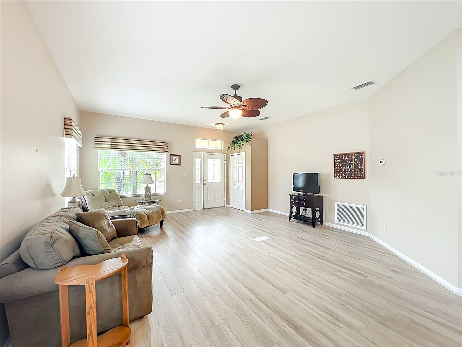 3425 MOUNT HOPE LOOP