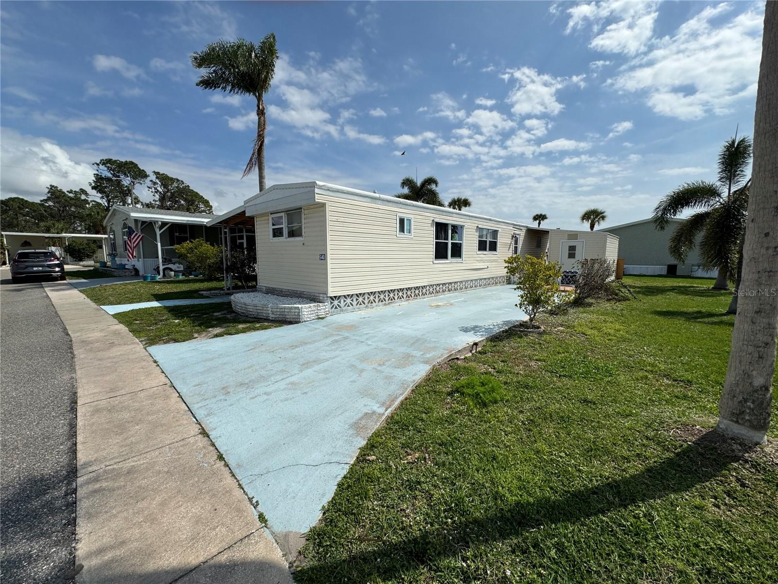 View VENICE, FL 34293 mobile home