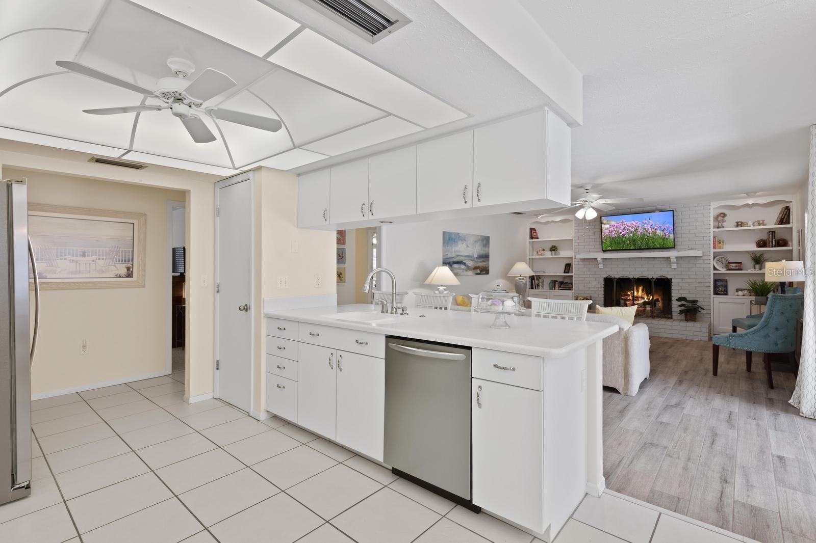 BUCCANEER BAY - Residential Lease