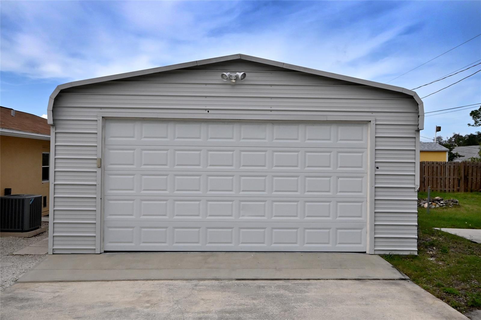 Florida Shores 01 - Residential