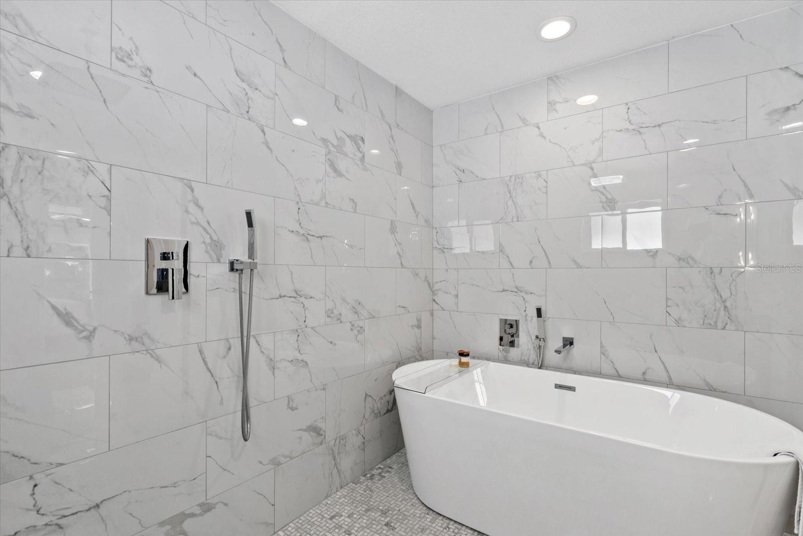 JOHNSON ESTATES - Residential