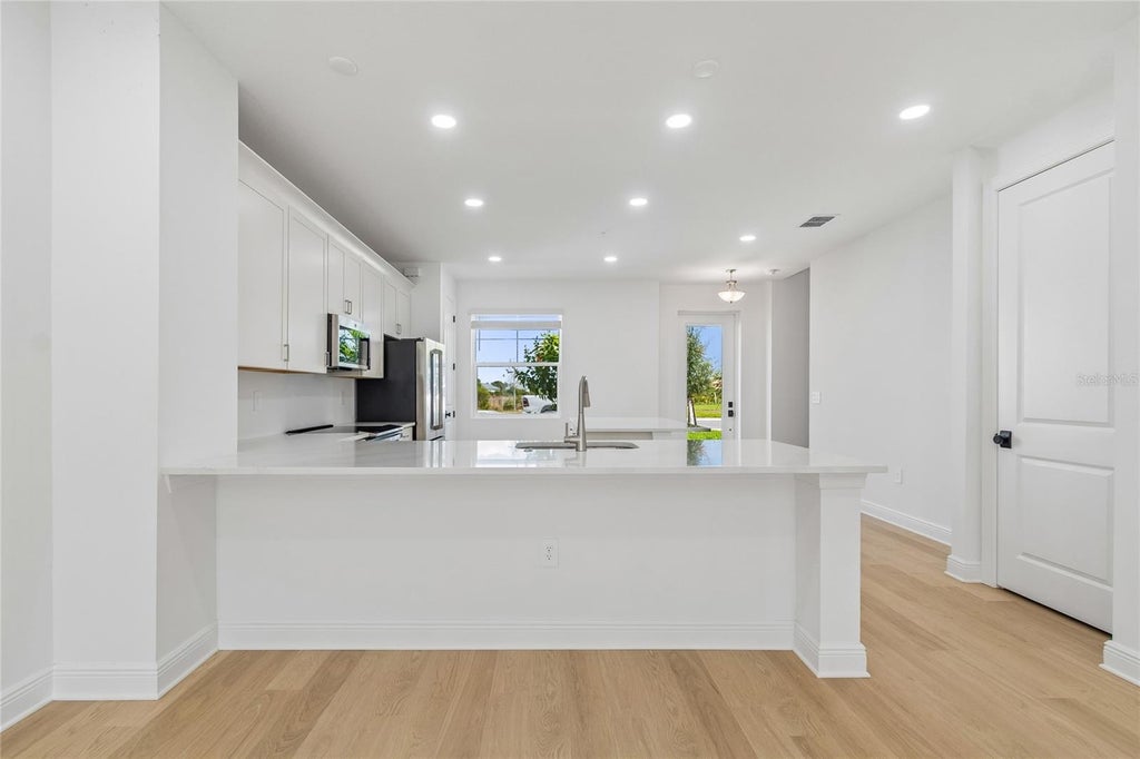 Photo of 17806 Broadleaf Loop, Venice, FL 34293 (MLS # R4911513)
