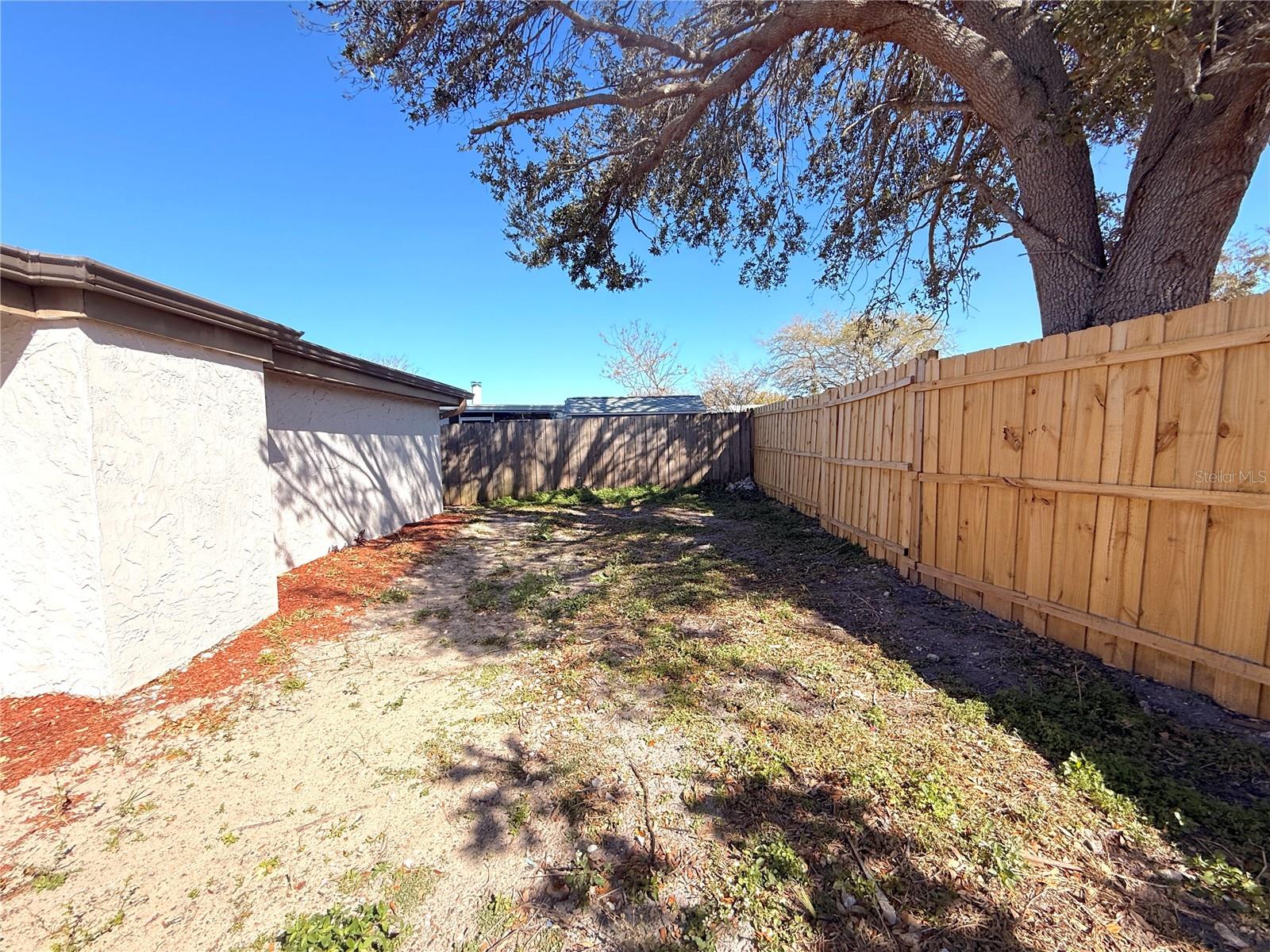 EMBASSY HILLS - Residential