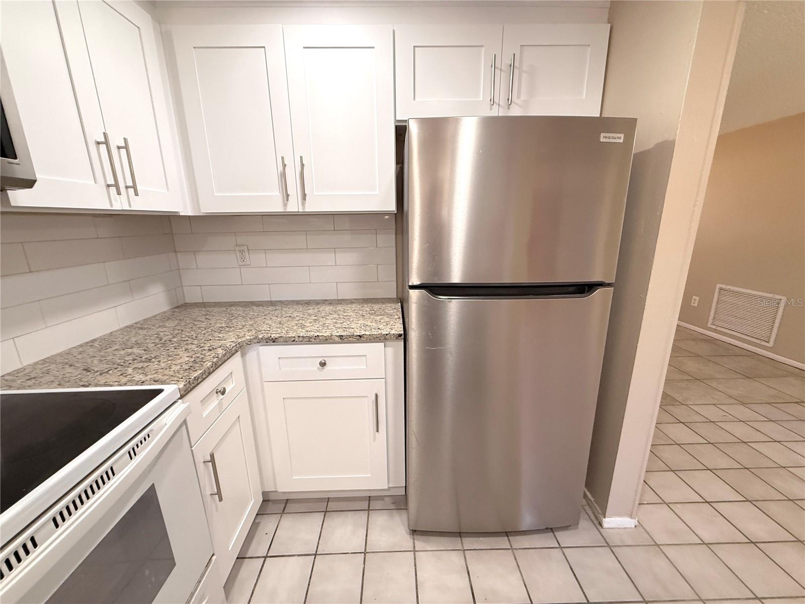 EMBASSY HILLS - Residential