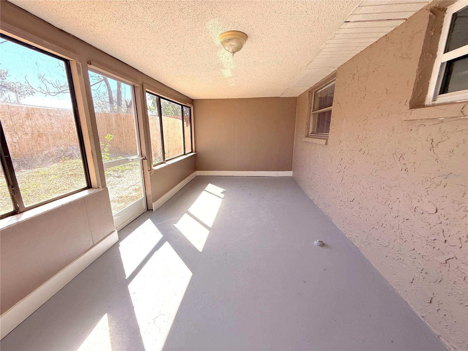 EMBASSY HILLS - Residential