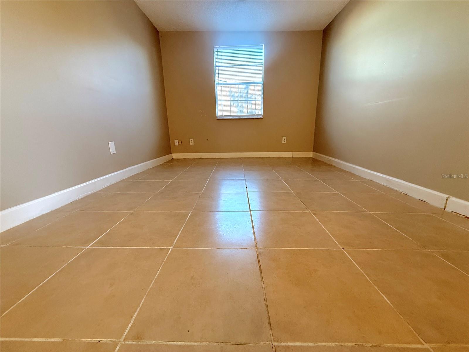 EMBASSY HILLS - Residential